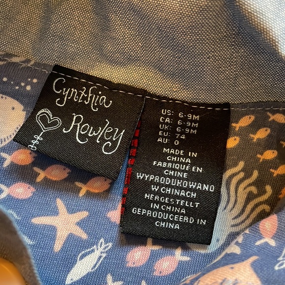 Infant 6-9 month poncho with detachable hood. Never worn with tag. - Picture 2 of 5